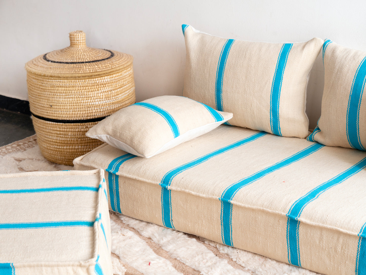 6ft Handmade Amazigh Vintage Sofa Lia ⴰⵓⵔⵉⵏⵊ. FREE SHIPPING