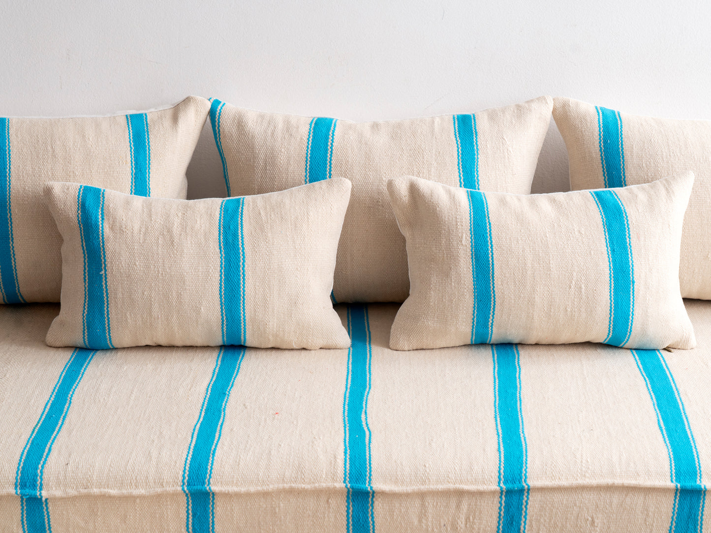 6ft Handmade Amazigh Vintage Sofa Lia ⴰⵓⵔⵉⵏⵊ. FREE SHIPPING