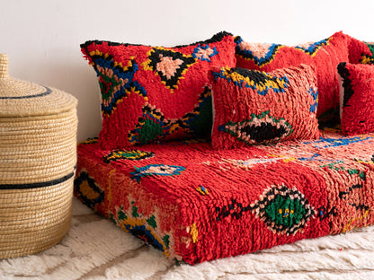 6ft Handmade Amazigh Vintage Sofa Ilias ⴰⵓⵔⵉⵏⵊ. FREE SHIPPING