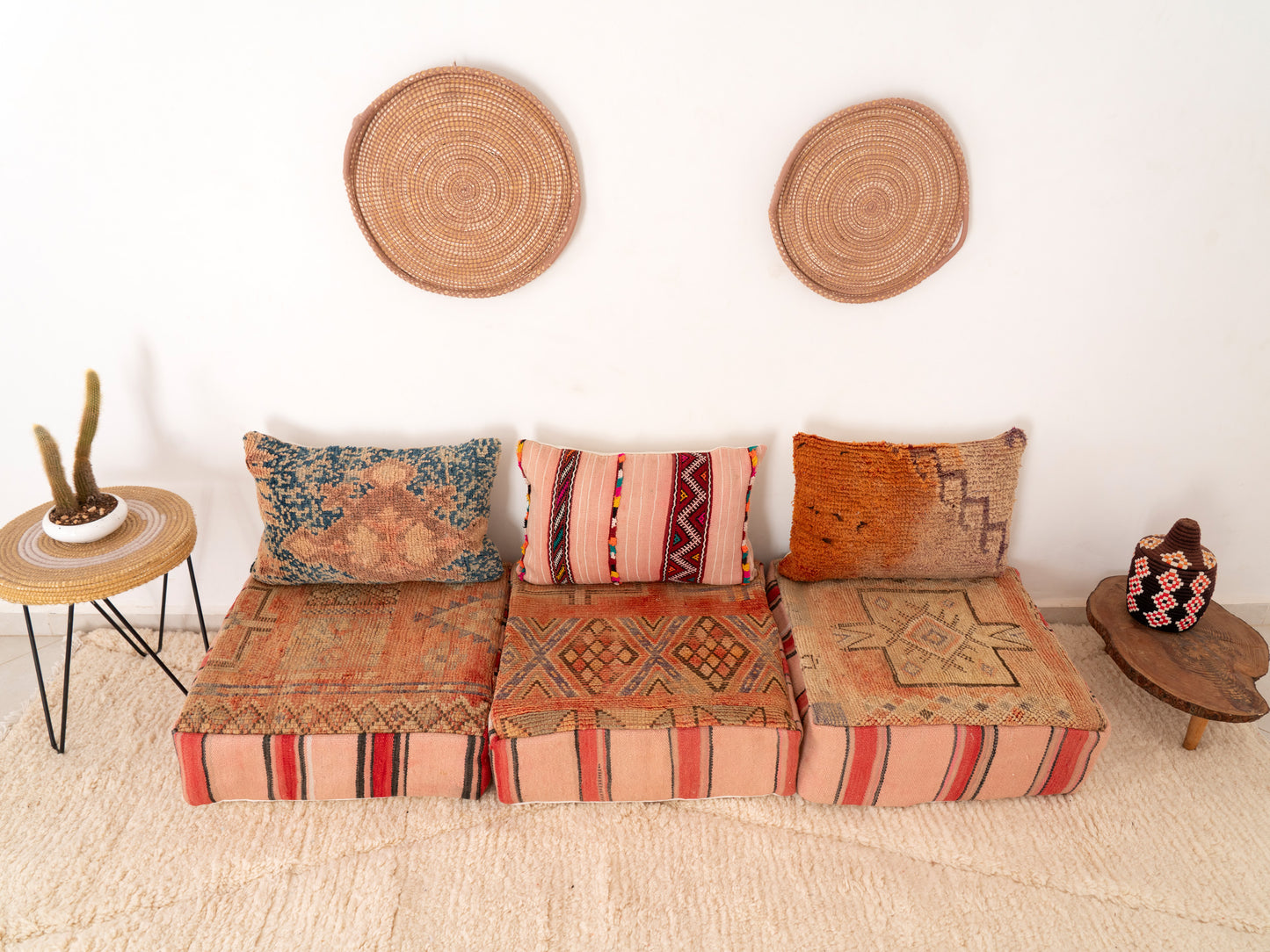 3 seats Handmade Amazigh Sofa Vintage ⴰⵏⵉⵔ.