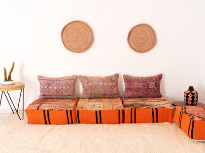 4 seats Handmade Amazigh Sofa Vintage ⴰⵏⵉⵔ.