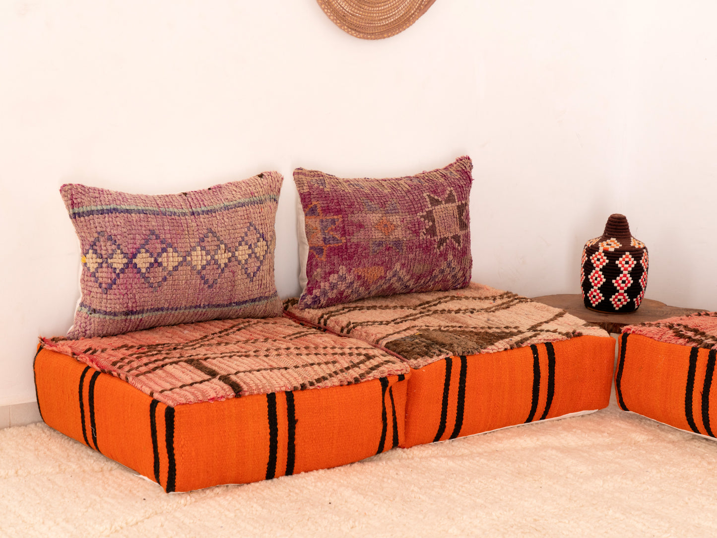 4 seats Handmade Amazigh Sofa Vintage ⴰⵏⵉⵔ.