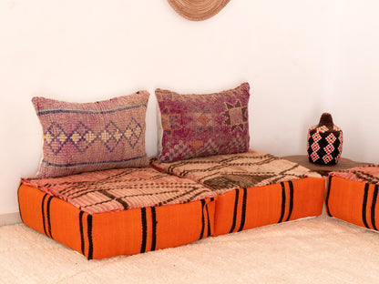 4 seats Handmade Amazigh Sofa Vintage ⴰⵏⵉⵔ.