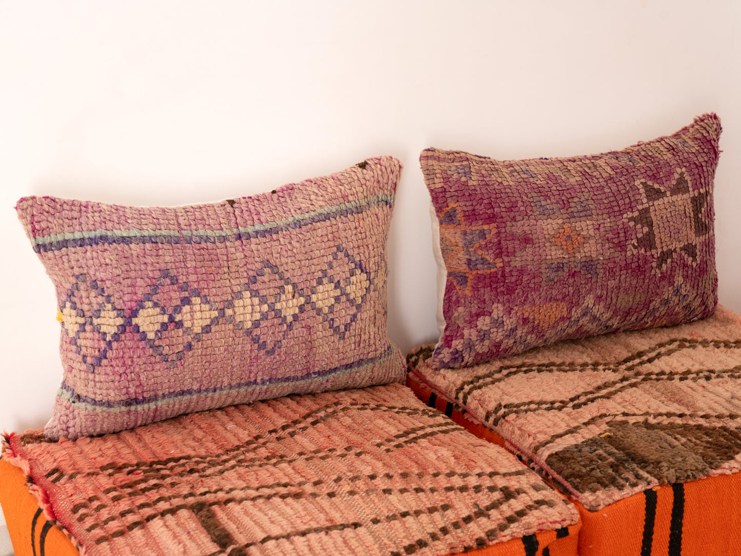 4 seats Handmade Amazigh Sofa Vintage ⴰⵏⵉⵔ.