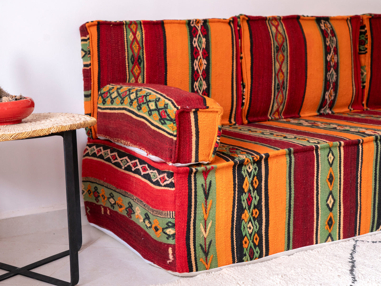 6ft Handmade Amazigh Sofa Kilim Nouh ⴰⵓⵔⵉⵏⵊ. FREE SHIPPING