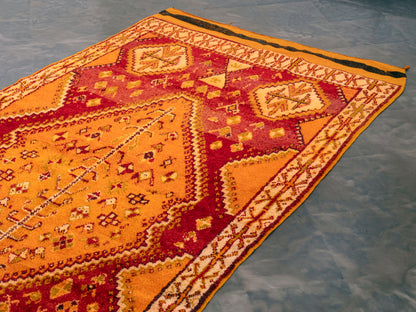 5x9 ft Large Handmade Amazigh Vintage Rug Boujaad ⴰⴼⵓⵍⴽⵉ. FREE SHIPPING