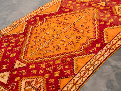 5x9 ft Large Handmade Amazigh Vintage Rug Boujaad ⴰⴼⵓⵍⴽⵉ. FREE SHIPPING