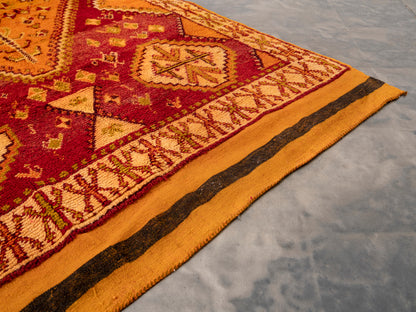 5x9 ft Large Handmade Amazigh Vintage Rug Boujaad ⴰⴼⵓⵍⴽⵉ. FREE SHIPPING