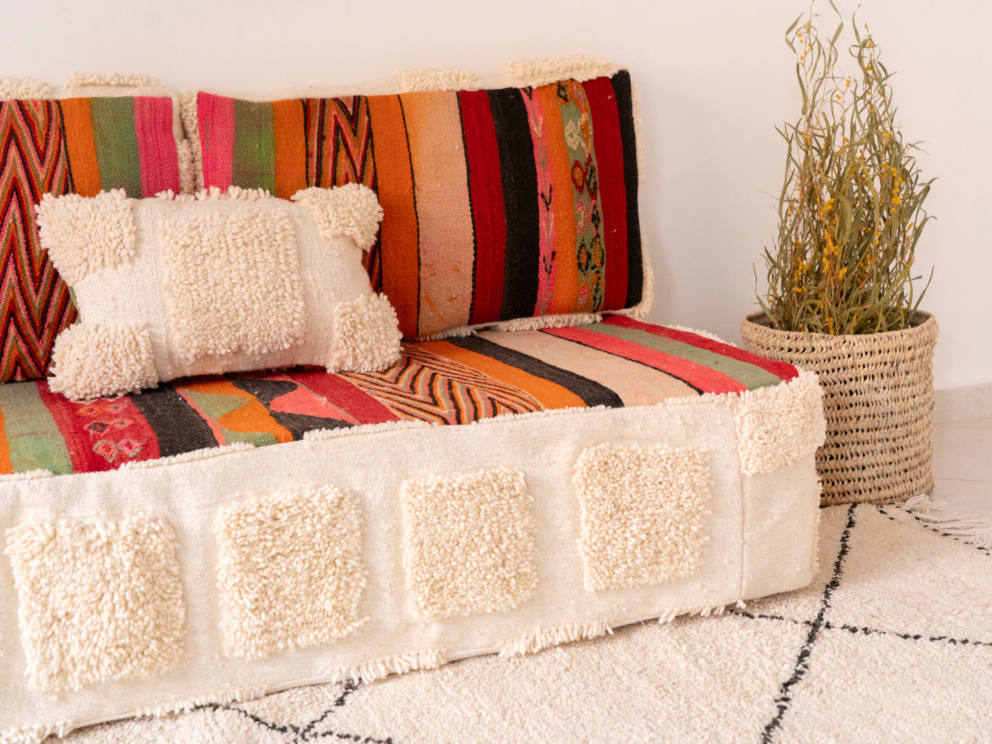 5ft Handmade Amazigh Sofa Hachouma ⵜⴰⴼⵍⴻⵙⵜ. FREE SHIPPING