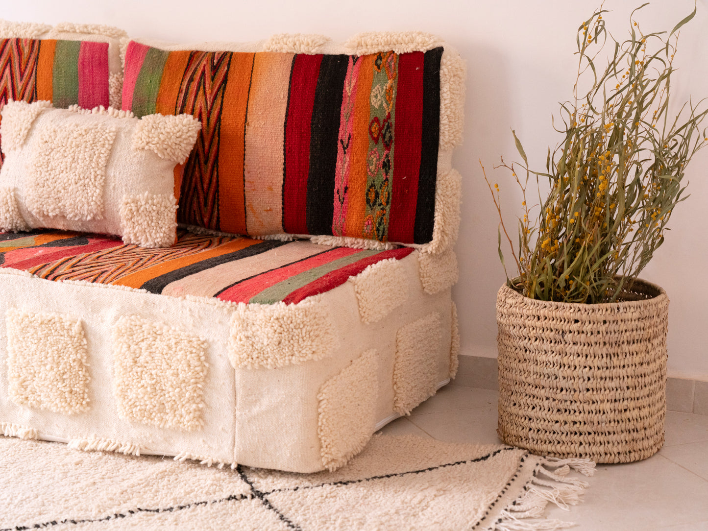 5ft Handmade Amazigh Sofa Hachouma ⵜⴰⴼⵍⴻⵙⵜ. FREE SHIPPING