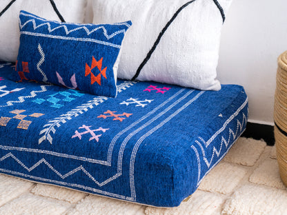 6ft Handmade Amazigh Vintage Sofa Agadir ⵜⵓⴷⴻⵔⵜ. FREE SHIPPING