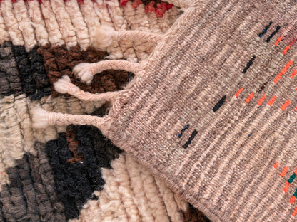 5x8 ft Handmade Amazigh Rug Boujaad. FREE SHIPPING