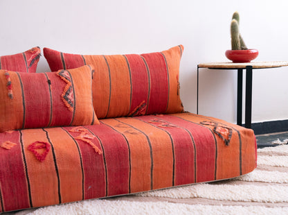 5ft Handmade Amazigh Vintage Sofa Idder ⵜⵓⴷⴻⵔⵜ. FREE SHIPPING