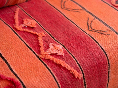 5ft Handmade Amazigh Vintage Sofa Idder ⵜⵓⴷⴻⵔⵜ. FREE SHIPPING
