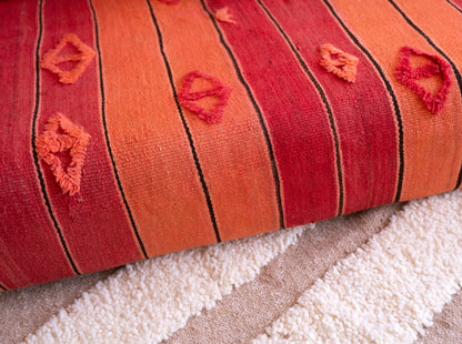 5ft Handmade Amazigh Vintage Sofa Idder ⵜⵓⴷⴻⵔⵜ. FREE SHIPPING