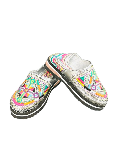Dar Chi Handmade Moroccan Amazigh Leather Slippers for KIDS silver – 2-in-1 Comfort & Style