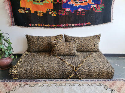 5ft Handmade Amazigh Sofa ⵜⴰⵎⵓⵏⵜ. FREE SHIPPING