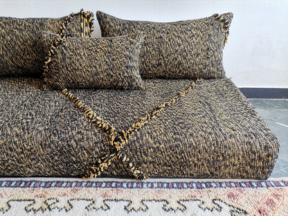 5ft Handmade Amazigh Sofa ⵜⴰⵎⵓⵏⵜ. FREE SHIPPING