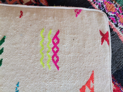 Handmade Amazigh floor poof Illy. FREE SHIPPING