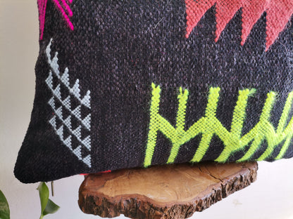 Handmade Amazigh pillow Lalla.