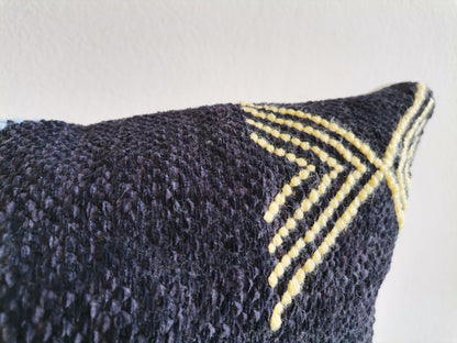 Handmade Amazigh pillow Tamzight.