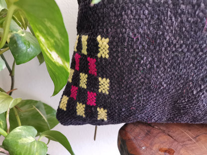 Handmade Amazigh pillow Tamzight.