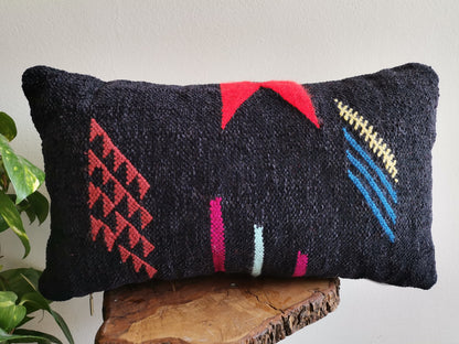 Handmade Amazigh pillow Anir.