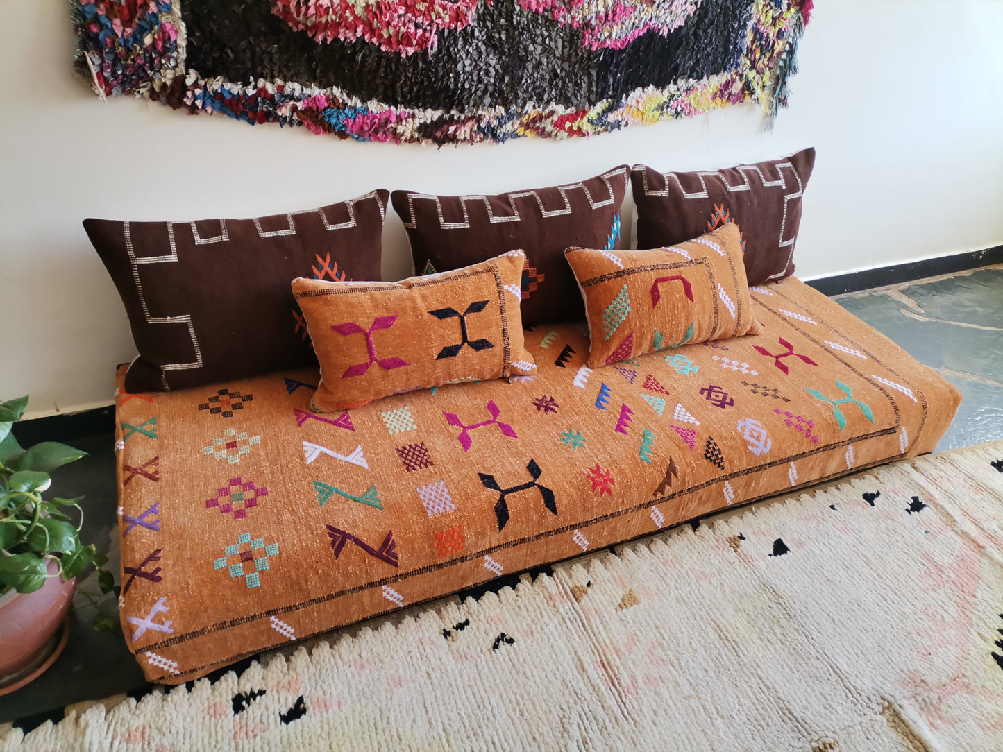 6ft Handmade Amazigh Sofa Tiznit ⵢⴰⵣ. FREE SHIPPING