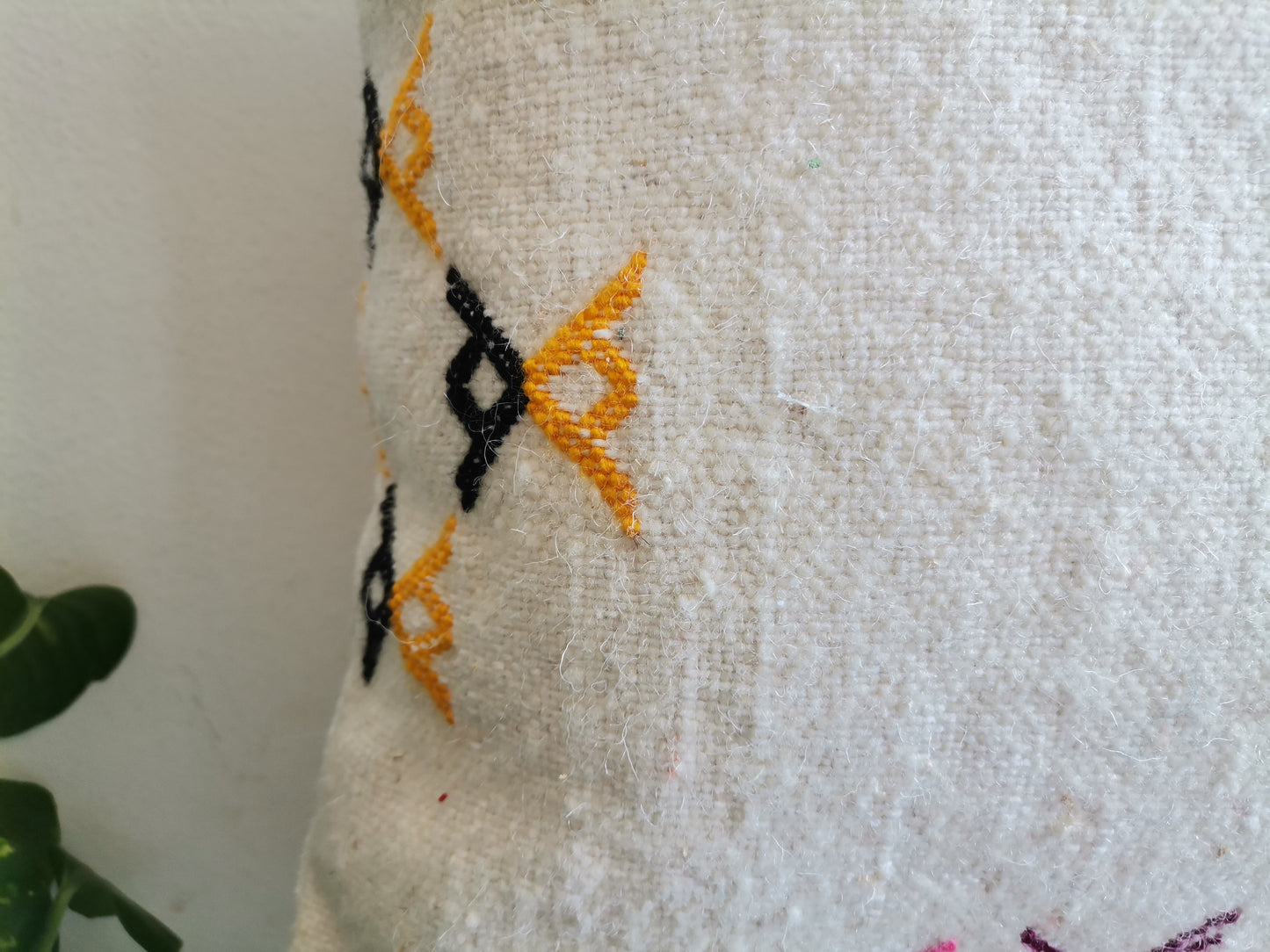 Handmade Amazigh pillow Azrou. FREE SHIPPING