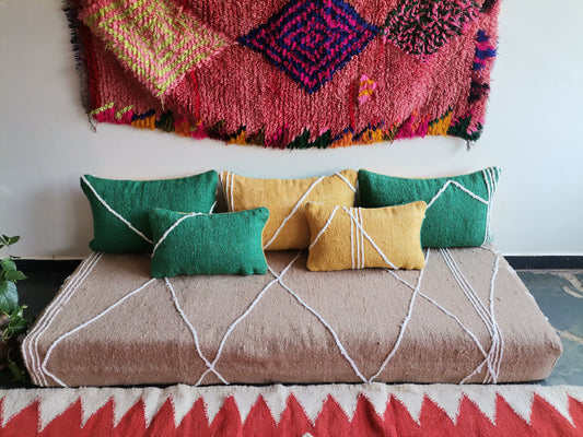 6ft Handmade Amazigh Sofa Azrou ⵜⴰⵎⵓⵏⵜ. FREE SHIPPING