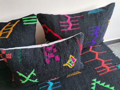 6ft Handmade Amazigh Kilim Illy ⵢⴰⵣ. FREE SHIPPING