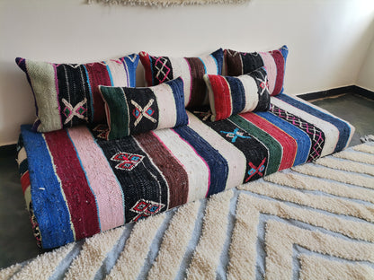6ft Handmade Amazigh Vintage Sofa Boucherouite ⵜⵓⴷⴻⵔⵜ. FREE SHIPPING