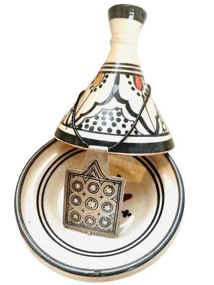 Amazigh Silver Touareg ⵢⴰⵣ Necklace.