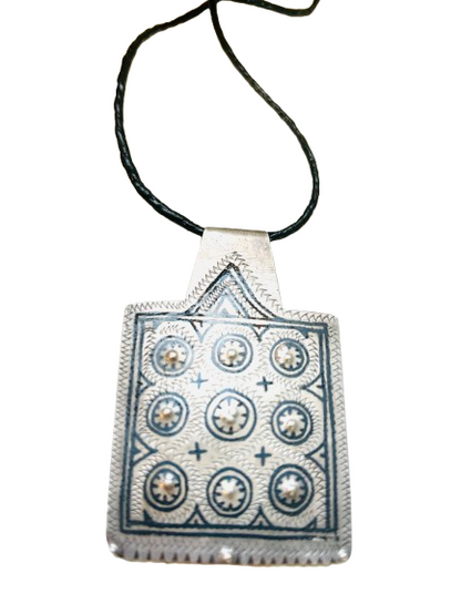 Amazigh Silver Touareg ⵢⴰⵣ Necklace.