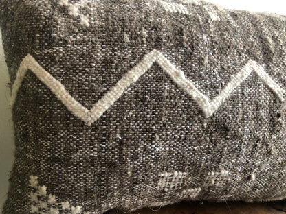 Handmade Amazigh pillow Atlas.