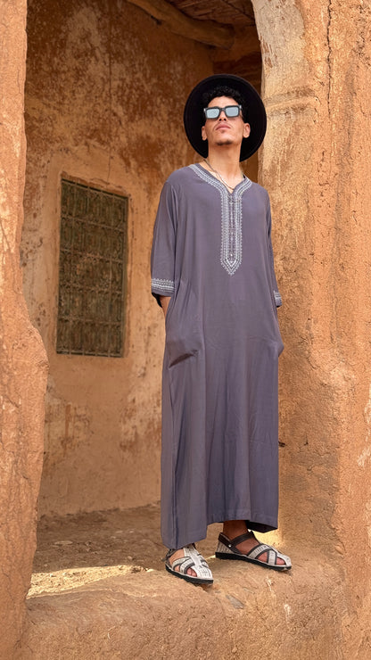 Handmade Amazigh Grey Gandoura Men Tilelli ⵜⵉⵍⴻⵍⵍⵉ