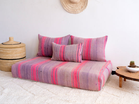 4ft Handmade Amazigh Sofa Titrit ⵜⴰⴼⵍⴻⵙⵜ. FREE SHIPPING