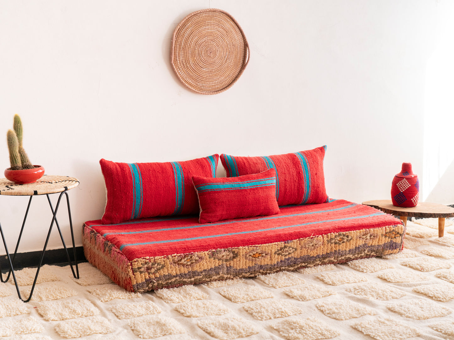 5ft Handmade Amazigh Sofa Azilal ⵜⴰⴼⵍⴻⵙⵜ. FREE SHIPPING