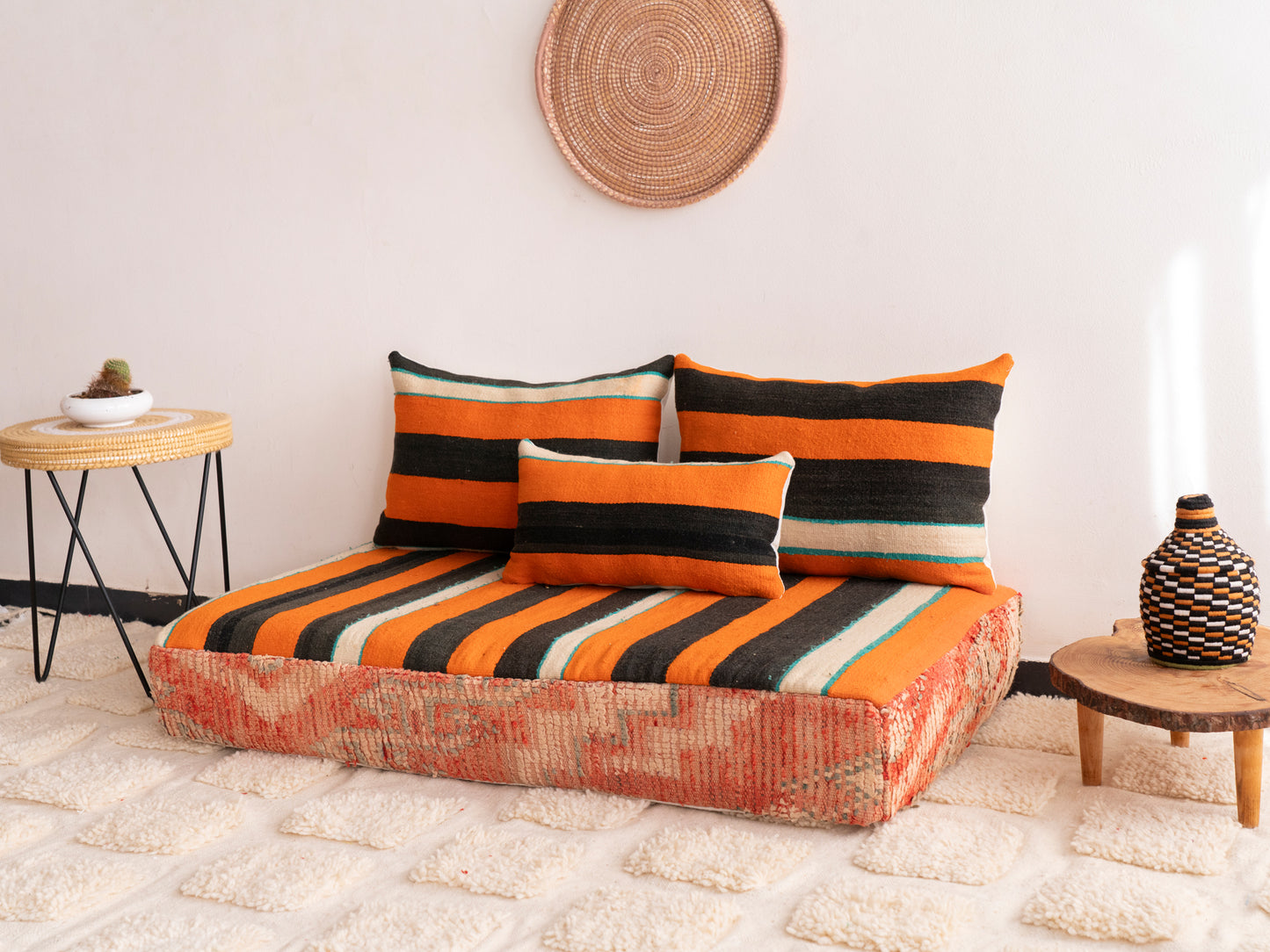 4ft Handmade Amazigh Sofa Asila ⵜⴰⴼⵍⴻⵙⵜ. FREE SHIPPING