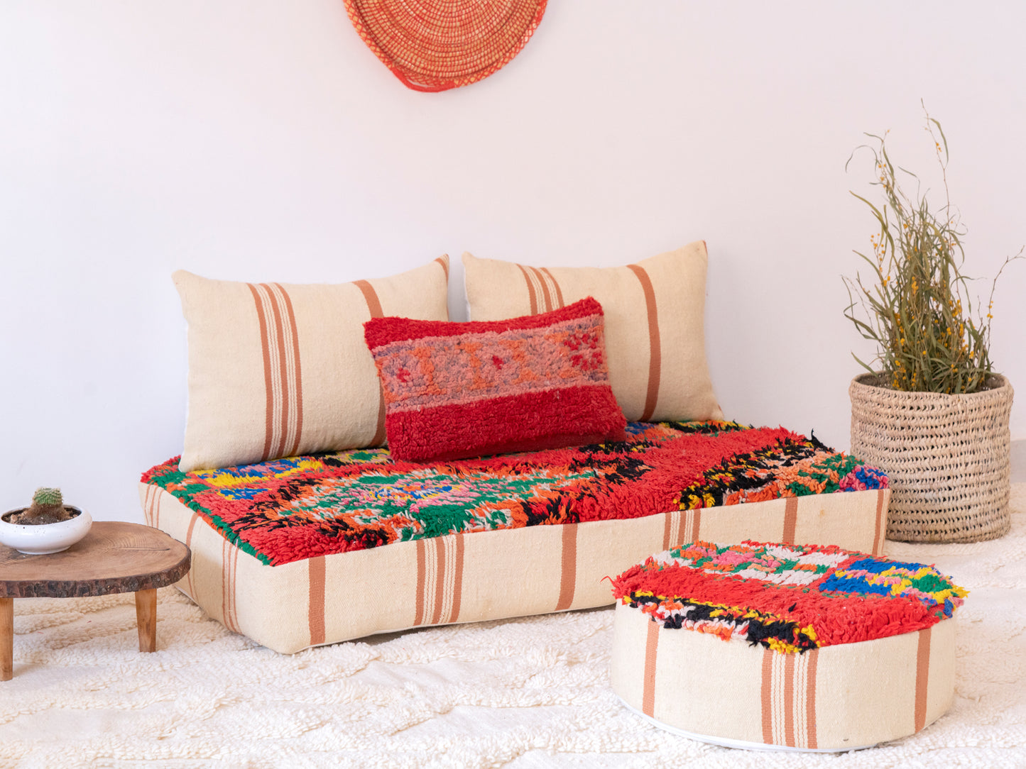 4ft Handmade Amazigh Sofa Dades ⵜⴰⴼⵍⴻⵙⵜ. FREE SHIPPING