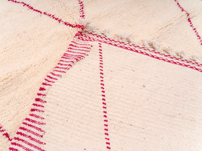Handmade Amazigh Rug Beni Ourain. FREE SHIPPING