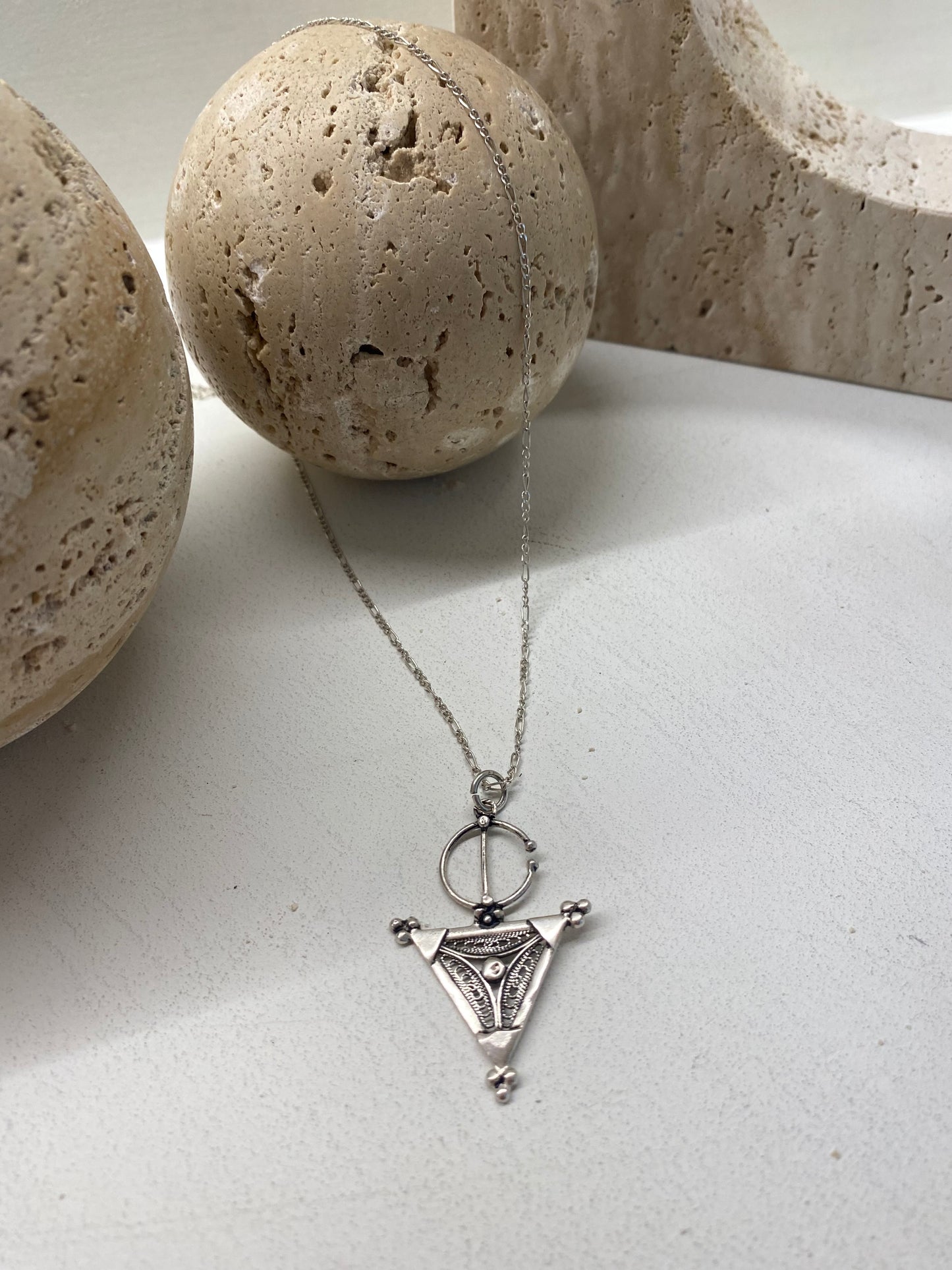 Amazigh Silver Necklace Tazrzit ⴼⵉⴱⵓⵍⴰ. FREE SHIPPING