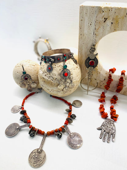 Amazigh Vintage Silver and Coral Khmisset ⵅⵎⵉⵙⵙⴰ Necklace.