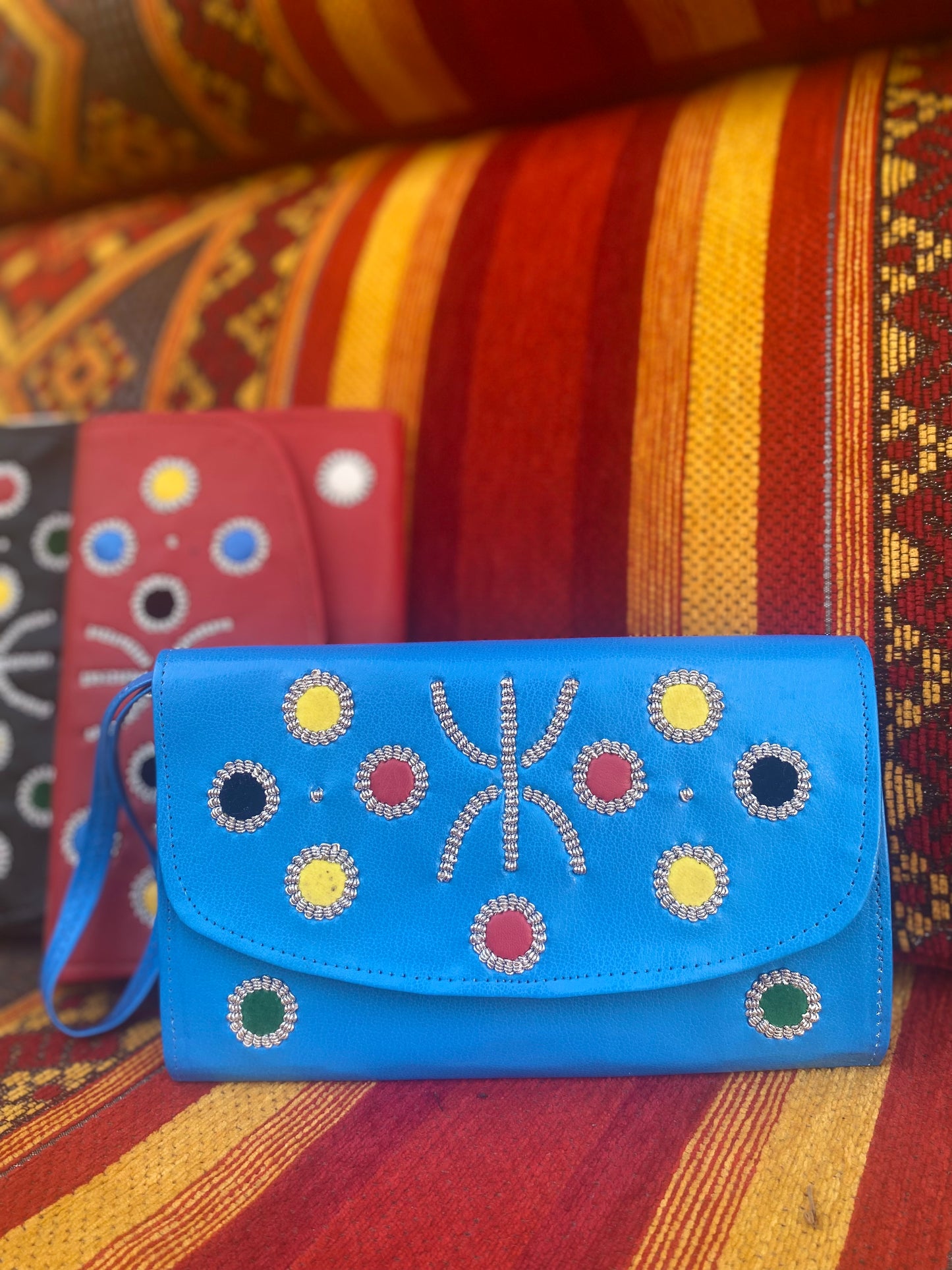 Handstitched Leather Babouche Azul with matching bag ⵓⵏⴳⴳⵍⴰⵏ .