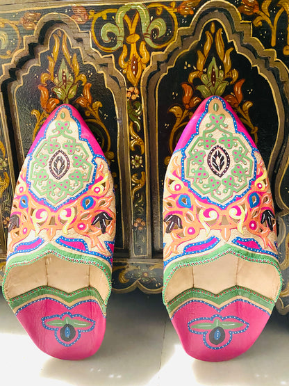 Hand painted Amazigh Leather Babouche Azul ⴰⵕⵏⵇⵇⴰⵏ. FREE SHIPPING