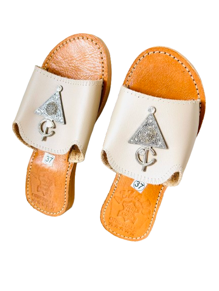 Dar Chi Women’s Moroccan Leather Slippers – Light Brown – Handmade in Fez