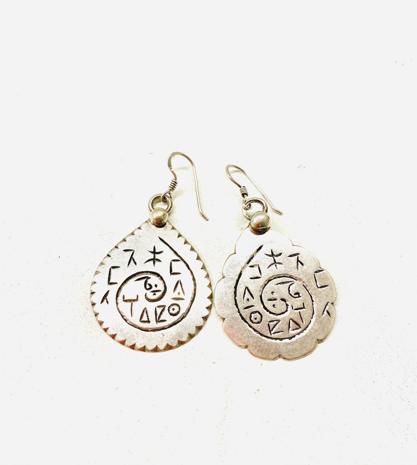 Amazigh Silver Earrings Tifinagh ⵜⵉⴼⵉⵏⴰⵖ . FREE SHIPPING