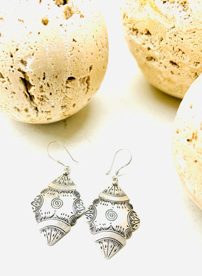 Amazigh Silver Earrings  ⴼⵉⴱⵓⵍⴰ