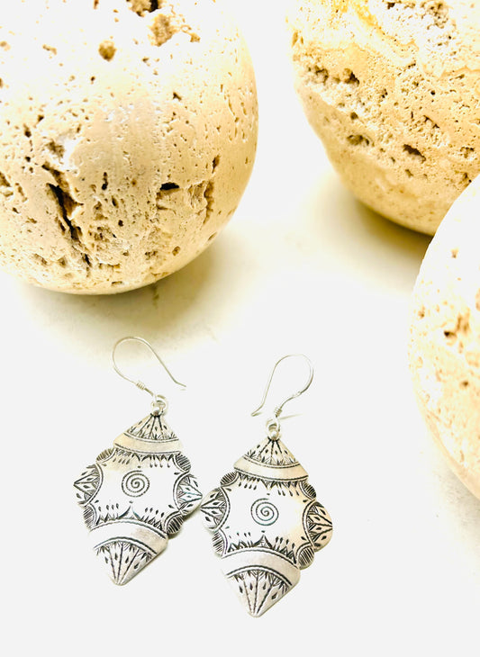 Amazigh Silver Earrings  ⴼⵉⴱⵓⵍⴰ