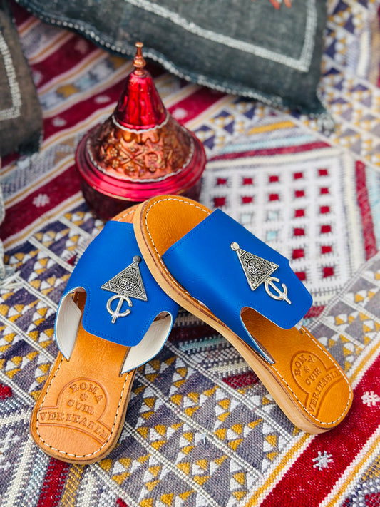 Majorelle Blue Amazigh Leather Slipper with Fibula ⵓⵏⴳⴳⵍⴰⵏ.